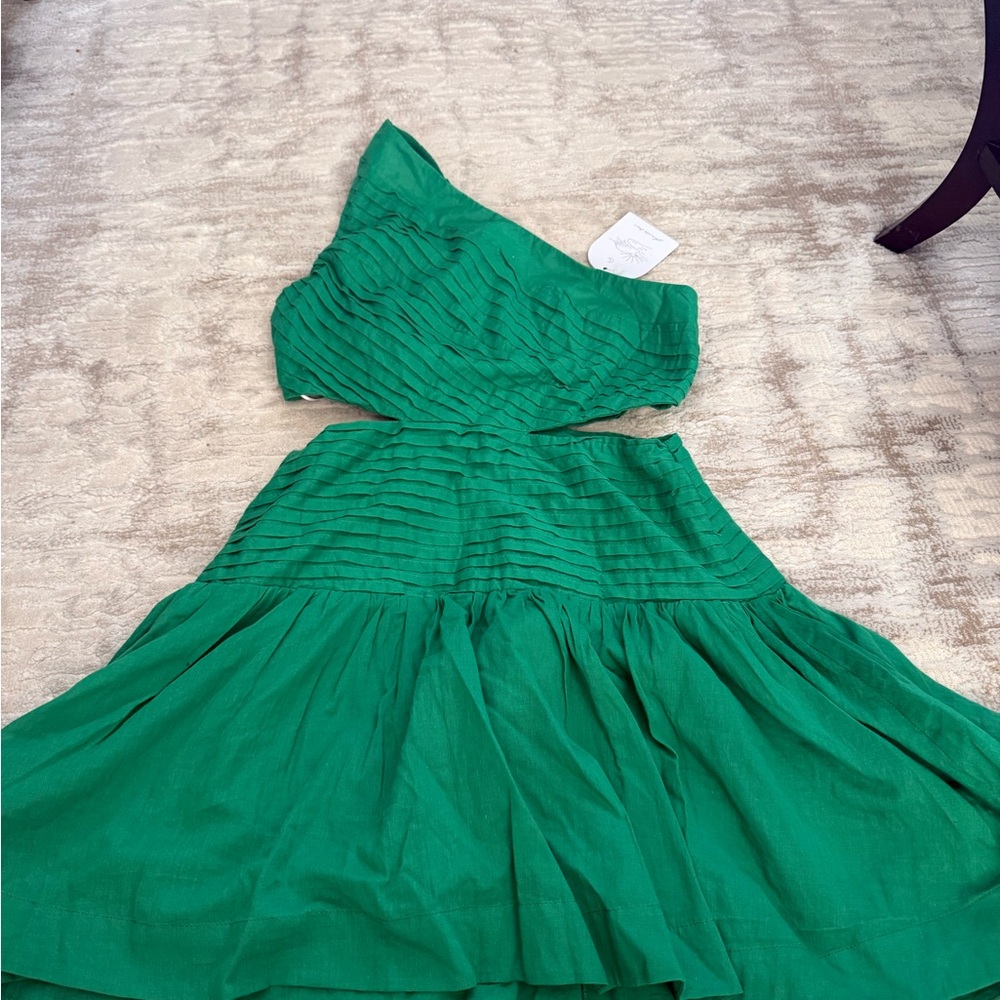 Green One-Shoulder Dress